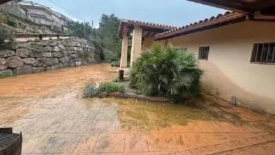 Chalet in Olesa de Bonesvalls photo 3
