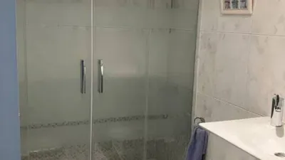 Piso en alquiler en Avenida de Gijón, Playa de San Juan (Distrito Playas. Alicante - Alacant) de 4.500 €<span>/mes</span>