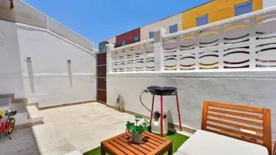 Terraced house on Calle Rafael Alberti photo 4