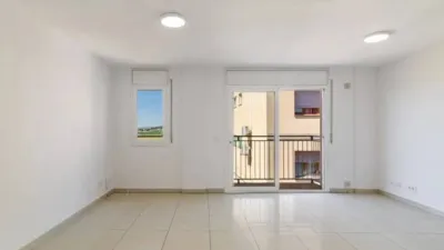 Piso en Fortià photo 4