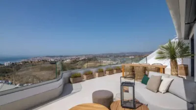 Apartment in Fuengirola photo 2