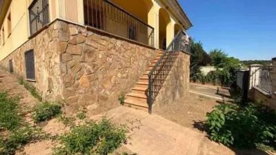 Chalet in Santibáñez El Alto photo 3