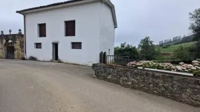 Chalet in Barrio de los Caviedes photo 16