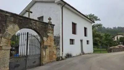 Chalet in Barrio de los Caviedes photo 3