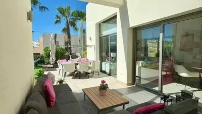 Chalet on Juan de Borbon Street photo 8