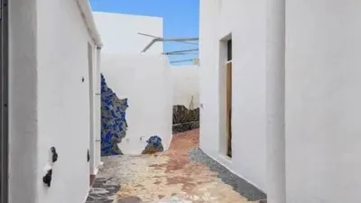 Chalet in Las Manchas photo 31