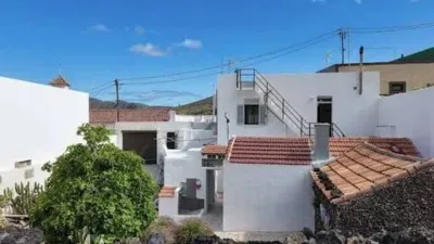 Chalet in Las Manchas photo 9