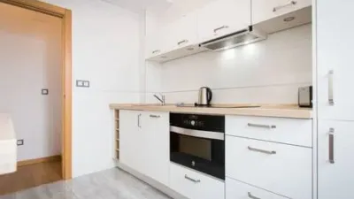 Piso en alquiler en Calle Refino, El Ejido-Cristo de la Epidemia-Olletas-San Miguel (Distrito Centro. Málaga Capital) de 1.900 €<span>/mes</span>