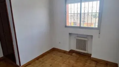Semi-detached house in Chapinería photo 13