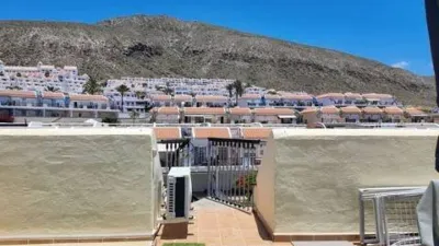Penthouse on Calle de las Vegas photo 10