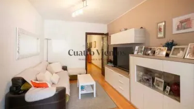 Apartment in El Poblenou photo 2