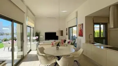 Chalet on Juan de Borbon Street photo 18