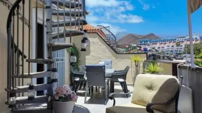Penthouse on Calle de las Vegas photo 4