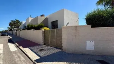 Chalet on Juan de Borbon Street photo 32