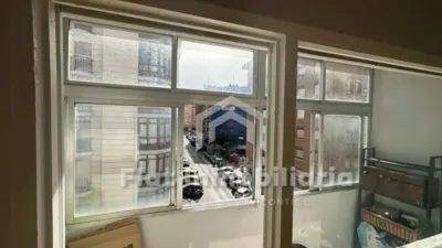Flat Inmobiliaria is selling a flat in the Centro de Castro - Urdiales area, located with all amenities at hand, close to Ostende beach and the port. It comprises a living-dining room, three bedrooms, kitchen, bathroom and terrace. The property needs updating, with double-glazed PVC windows. Concrete building with lift. An excellent opportunity both as a main residence and as an investment, thanks to its central location and proximity to the sea. If you are interested, please get in touch with us to arrange a viewing! photo 16