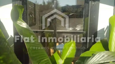 Flat Inmobiliaria is selling a beautiful Ground Floor apartment in the Brazomar area. The property is located within a gated community featuring 3 swimming pools, tennis and padel courts, and a children's playground. It comprises: Living-dining room. Two bedrooms. Fully equipped independent kitchen. Full bathroom, and a 60 m2 terrace with high ceilings. Close to all amenities, schools, supermarkets, bus stops, and the beach... Contact us for more information or to arrange a viewing! photo 5
