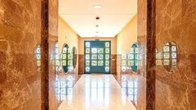 Apartment on President Adolfo Suarez Street photo 21