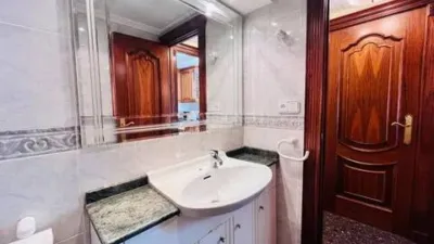 Apartment on Carrer d'Isabel 'la Catòlica' photo 29