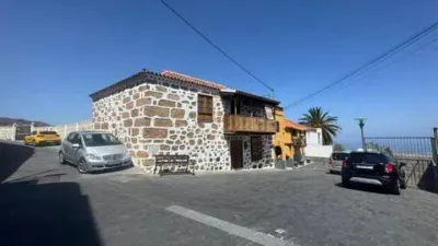 Chalet in Urban Core photo 18
