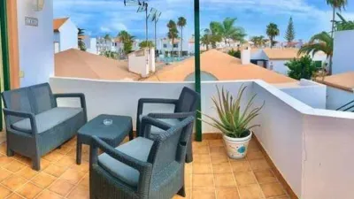 Apartment on Calle Marcial Sanchez Velazque, 105 photo 2