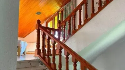 Chalet on Esgos Street, Ourense photo 8