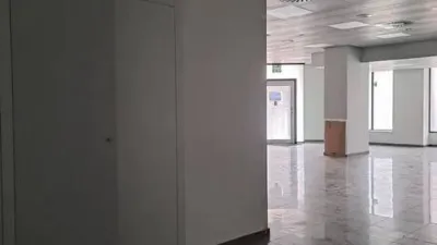 Local comercial en venta en Calle de Corcubión - Más