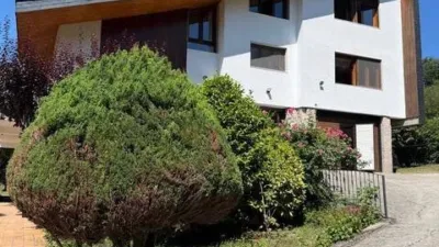 Chalet on Esgos Street, Ourense photo 2