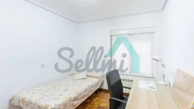 Piso en alquiler en Parque de Invierno, Parque de Invierno (Oviedo) de 850 €<span>/mes</span>