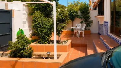 Chalet en calle C-2 photo 6