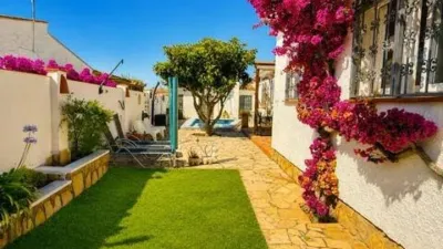 Chalet in Mont-roig del Camp photo 7