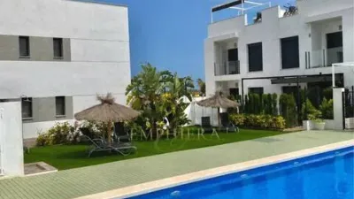Penthouse on Calle de Begoña photo 21