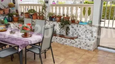 Duplex for sale on Avenida de Juan Sebastián Elcano photo 2