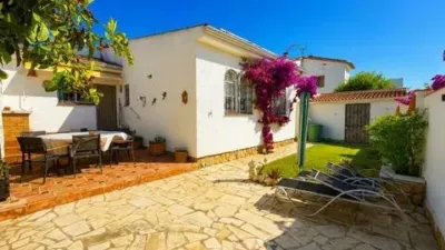 Chalet in Mont-roig del Camp photo 6