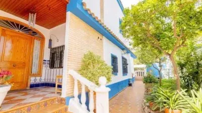 Chalet on Carrer 532 photo 13