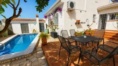 Chalet in Mont-roig del Camp photo 10