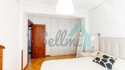 Piso en alquiler en Parque de Invierno, Parque de Invierno (Oviedo) de 850 €<span>/mes</span>