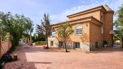 Chalet on Calle de La Baiona Alta, No Number photo 7