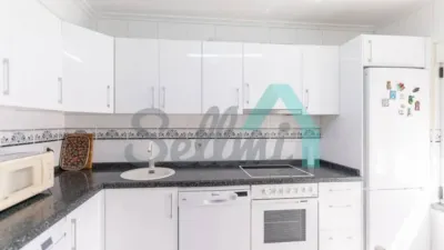 Piso en alquiler en Parque de Invierno, Parque de Invierno (Oviedo) de 850 €<span>/mes</span>