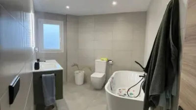 Apartment in Onil photo 9