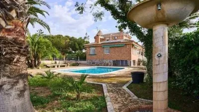 Chalet on Calle de La Baiona Alta, No Number photo 22