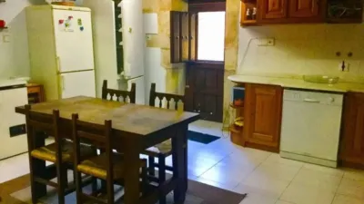 Chalet in Villapresente Barrio photo 17