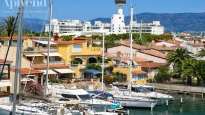 Apartment in Empuriabrava photo 17