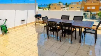 Penthouse on Calle de Begoña photo 18