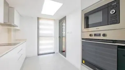 Apartment on Avenida Fernando Abril Martorell photo 21