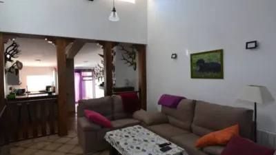 Chalet on Calle de la Expo 92 photo 6