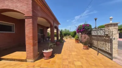 Chalet in Creixell photo 9