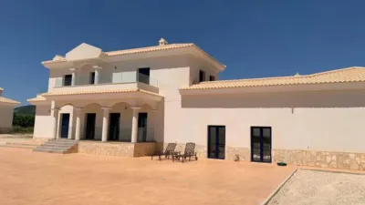 Chalet in Camarillas photo 18