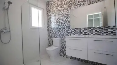 Chalet in Camarillas photo 9