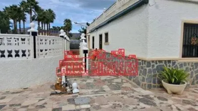 Chalet in Albatera photo 9