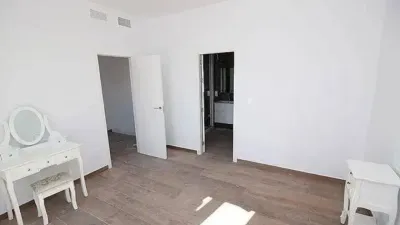 Chalet in Camarillas photo 7